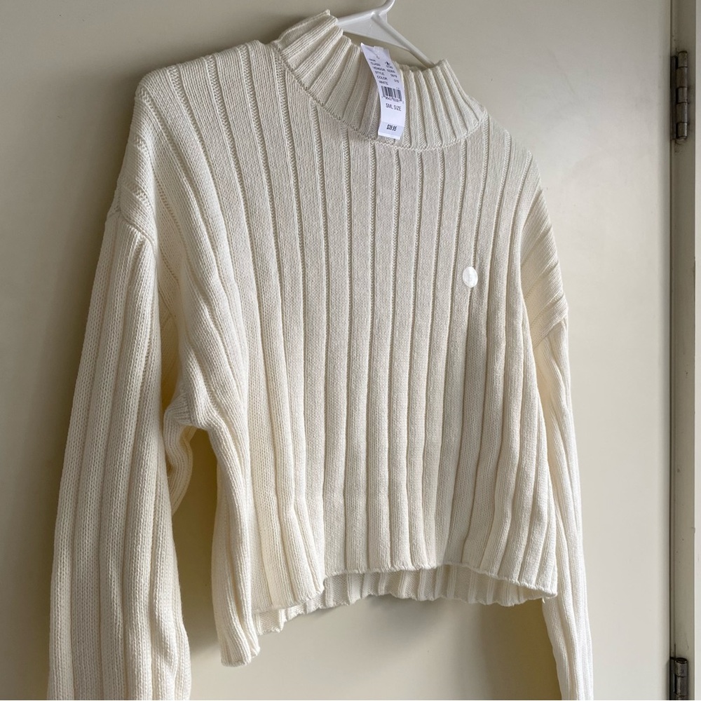 Kendall & Kylie Cream Ribbed Cropped Mock Neck Sweater - Women’s Size Small